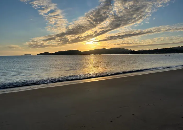 Buzios Praia Da Ferradura Linda Casa Dentro De Condominio Com Toda Infraestrutura - Agua E Luz Inclusos Na Tarifa